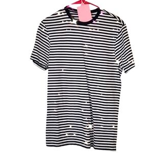 Amazon essentials black & white striped t shirt, uni XS fits women Medium
